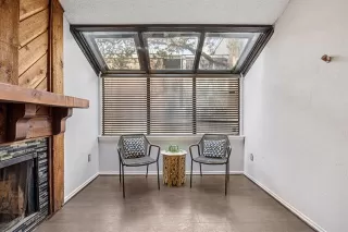 Photo #5: 21166107 Listing