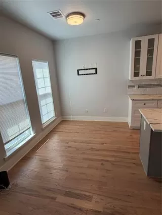 Photo #3: 21166159 Listing 