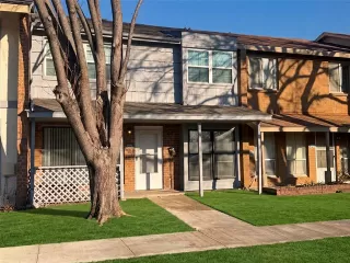 Photo #2: 21166475 Listing