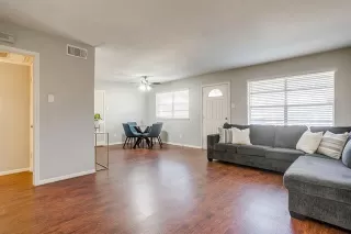 Photo #6: 21167224 Listing