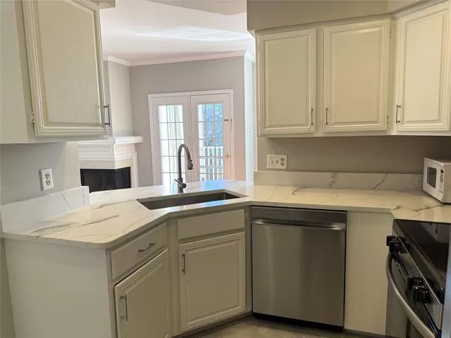 MLS: 21167264 Condo For Sale