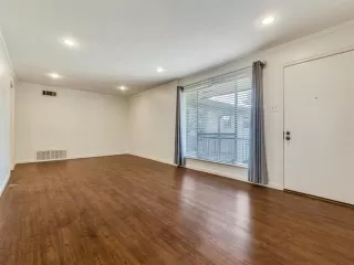 Photo #5: 21167281 Listing 