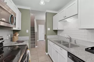 Photo #2: 21167393 Listing 