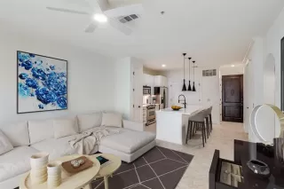 Photo #4: 21167500 Listing 