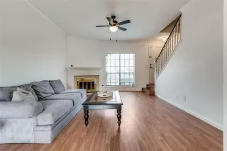 Photo #5: 21167655 Listing