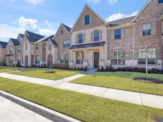 Photo #4: 21167800 Listing