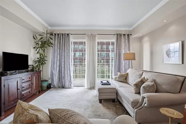 MLS: 21167949 Condo For Sale