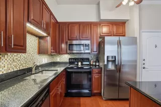 Photo #6: 21167949 Listing 