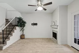 Photo #4: 21168129 Listing