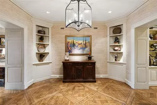 Photo #3: 21168131 Listing