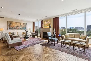 Photo #5: 21168131 Listing