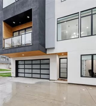 Photo #2: 21168239 Listing 