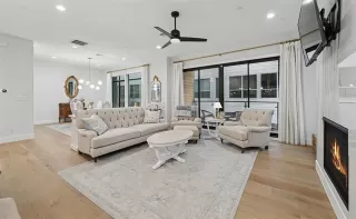 Photo #6: 21168239 Listing 