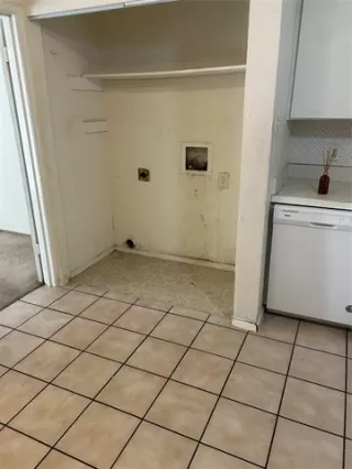 Photo #4: 21168242 Listing