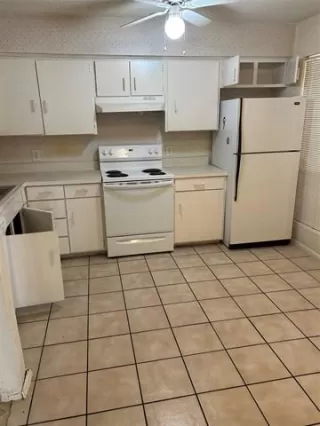 Photo #5: 21168242 Listing