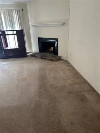 Photo #6: 21168242 Listing