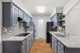 Photo #4: 21168635 Listing