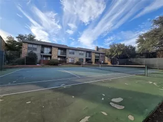 Photo #6: 21168788 Listing 