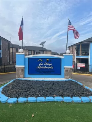 Photo #2: 21169242 Listing 