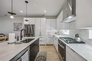 Photo #6: 21169371 Listing 