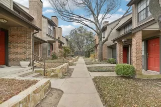 Photo #2: 21169478 Listing 