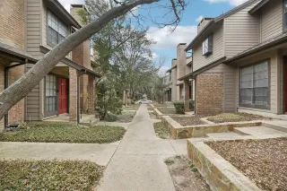 Photo #3: 21169478 Listing 