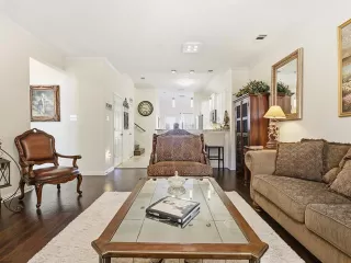 Photo #6: 21169616 Listing 