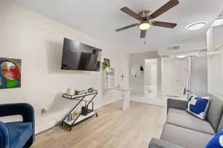 Photo #4: 21169870 Listing