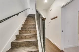 Photo #4: 21170112 Listing 