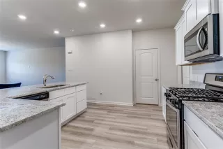 Photo #4: 21170643 Listing 