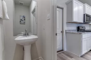 Photo #5: 21170643 Listing 