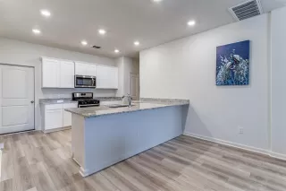 Photo #6: 21170643 Listing 