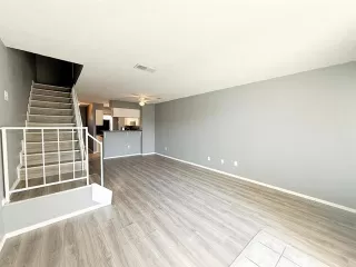 Photo #3: 21170648 Listing 