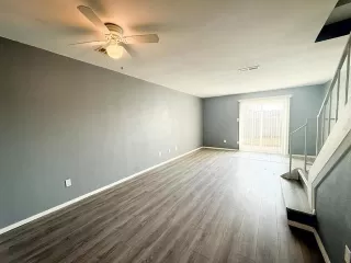 Photo #5: 21170648 Listing 