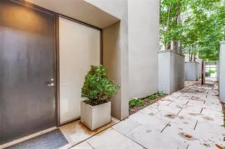 Photo #2: 21170886 Listing 