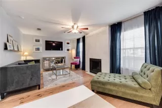 Photo #5: 21171076 Listing 