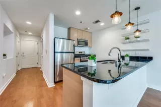 Photo #5: 21171149 Listing 