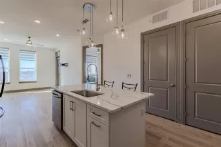 Photo #2: 21171427 Listing