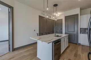 Photo #6: 21171427 Listing