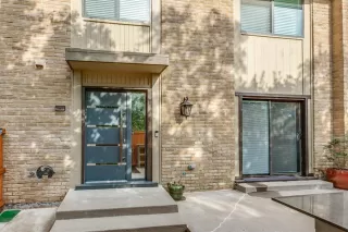 Photo #2: 21171642 Listing 