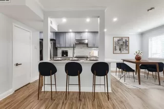 Photo #6: 21171642 Listing 