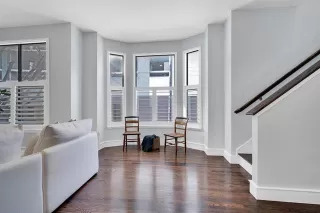 Photo #4: 21172012 Listing 