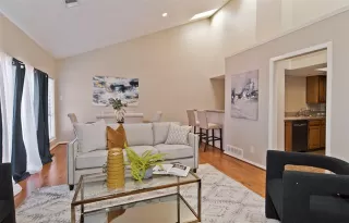 Photo #3: 21172032 Listing 