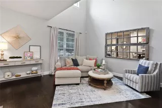 Photo #2: 21172614 Listing 