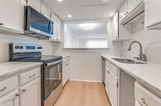 Photo #3: 21172877 Listing 