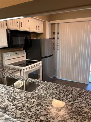 Photo #5: 21173090 Listing 