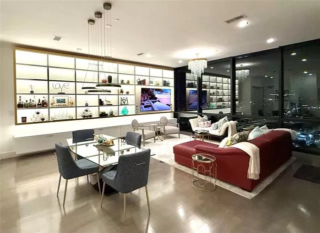 MLS: 21173316 Condo For Sale