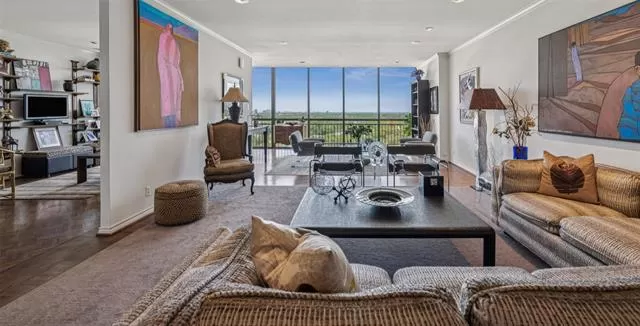 MLS: 21173803 Condo For Sale