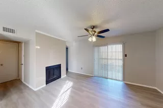 Photo #4: 21173892 Listing 