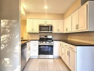 Photo #3: 21173936 Listing 